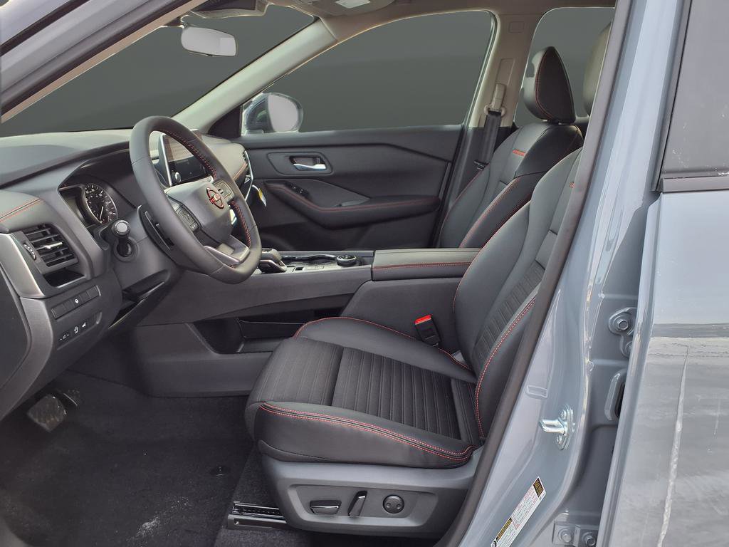 New 2026 Nissan Rogue SV image 18