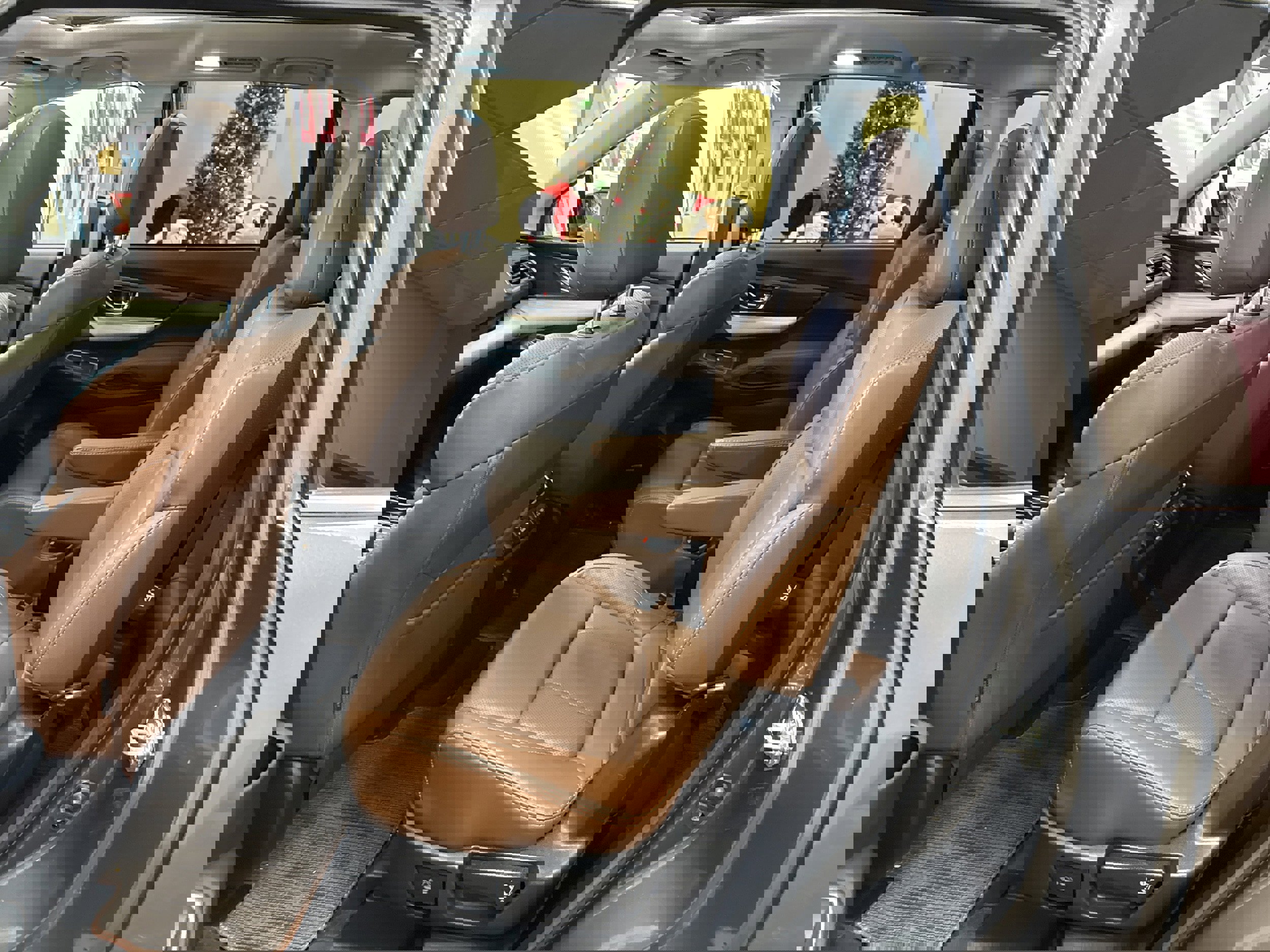 Used 2022 Subaru Ascent Touring w/ Popular Package #2A image 10