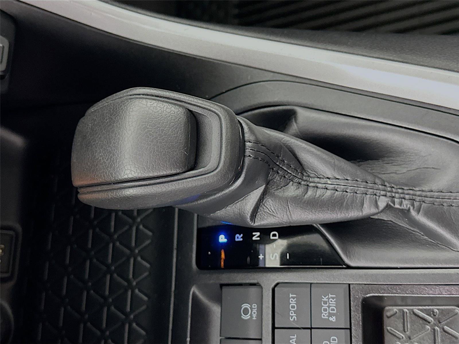 Certified 2025 Toyota RAV4 XLE AWD/4WD image 15