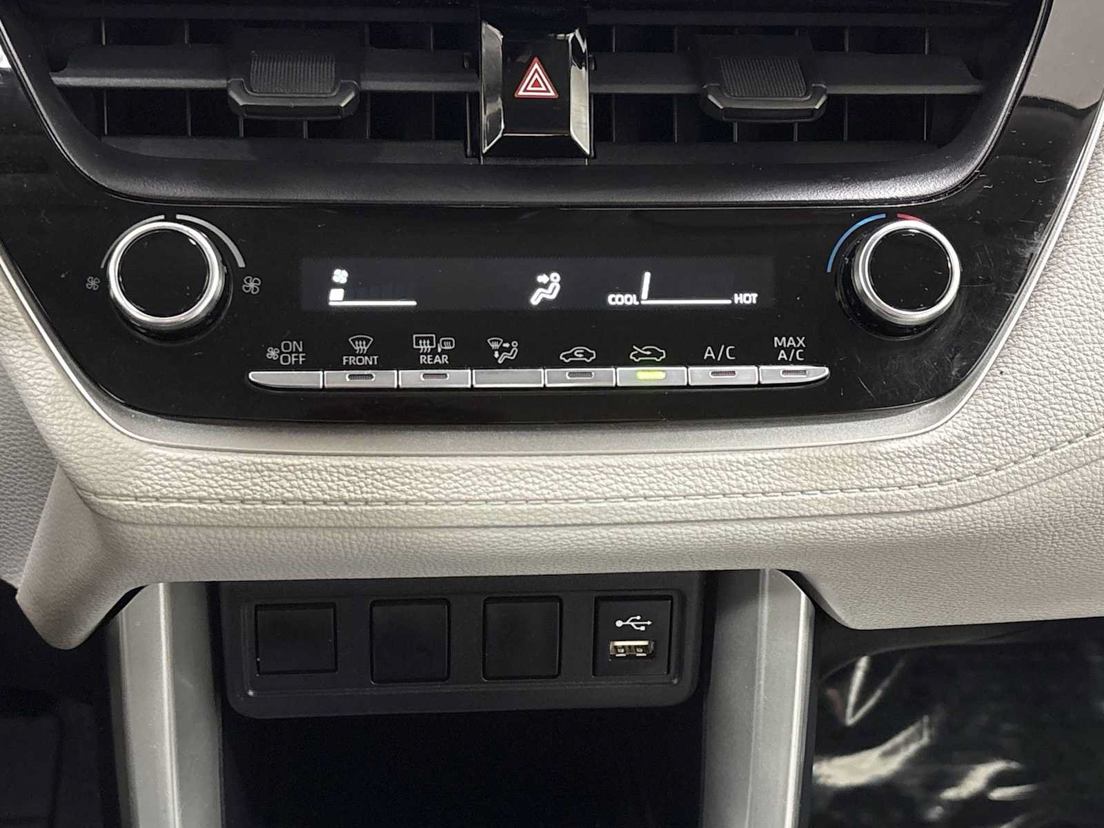 Certified 2022 Toyota Corolla Cross L AWD/4WD image 21