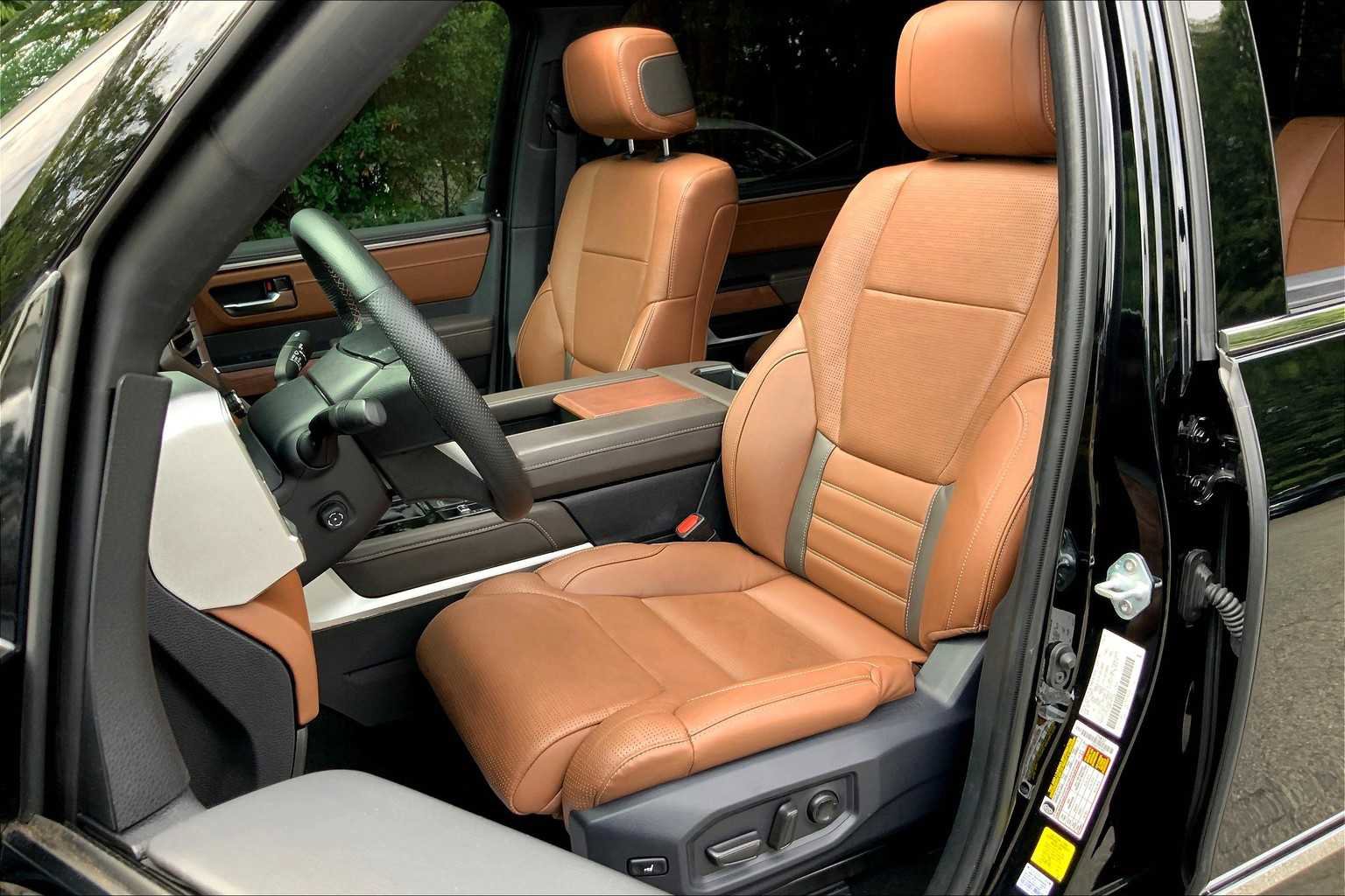 Used 2023 Toyota Tundra 1794 Edition image 7