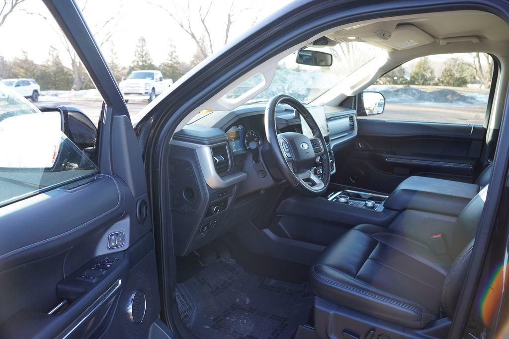 Certified 2024 Ford Expedition XLT image 15