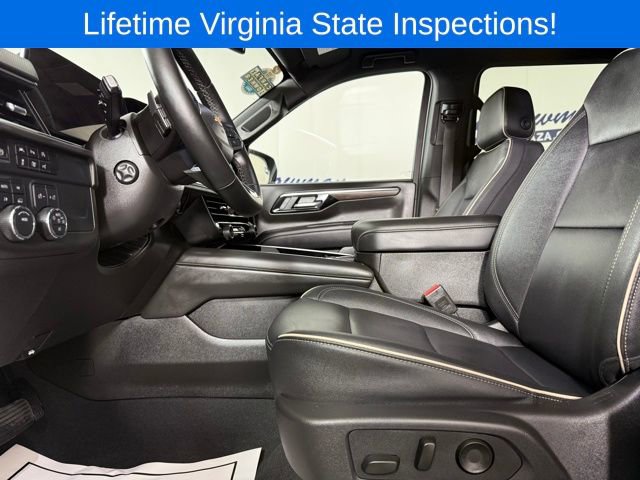 Used 2025 Chevrolet Suburban Premier image 12