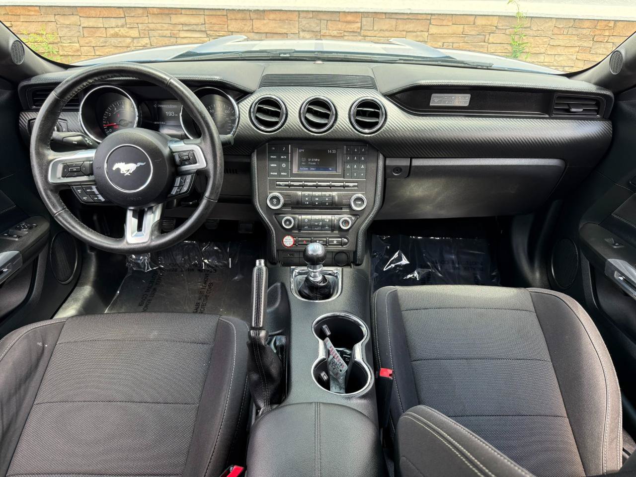 Used 2017 Ford Mustang Coupe RWD image 19