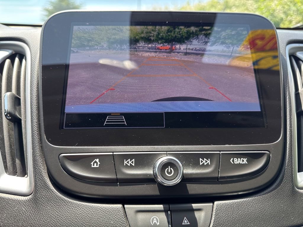 Used 2023 Chevrolet Malibu LT FWD image 18