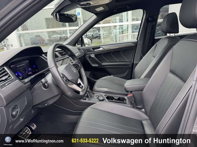 Certified 2023 Volkswagen Tiguan SE R-Line image 14