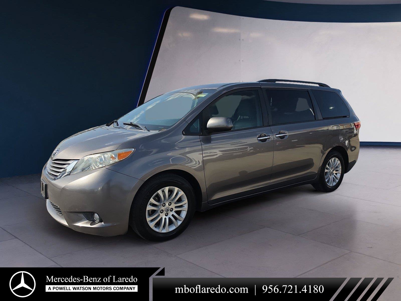 Used 2017 Toyota Sienna XLE Premium