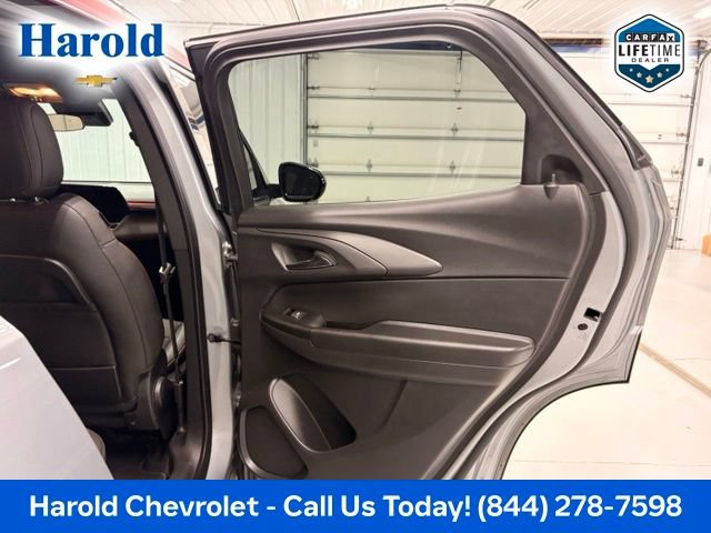 Used 2024 Chevrolet TrailBlazer RS w/ Driver Confidence Package AWD/4WD image 8
