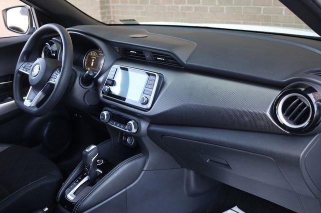Used 2019 Nissan Kicks SV FWD image 24