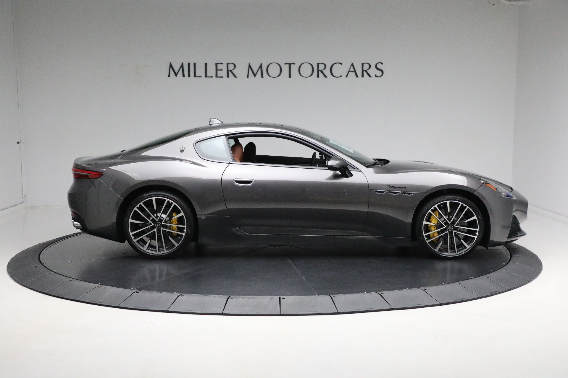 Certified 2024 Maserati GranTurismo Modena AWD/4WD image 14