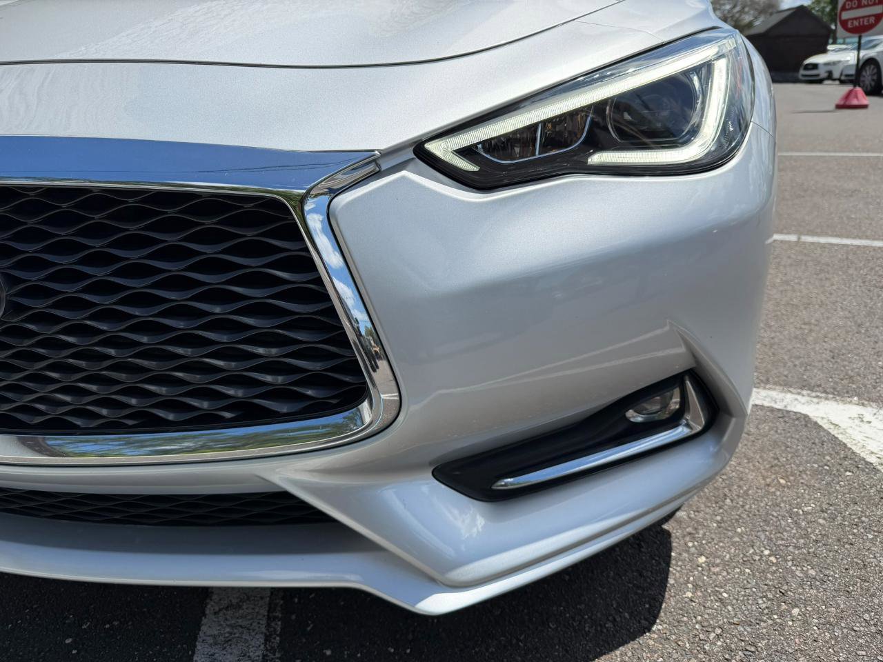 Used 2017 INFINITI Q60 3.0t w/ Premium Plus Package 3.0T RWD image 6