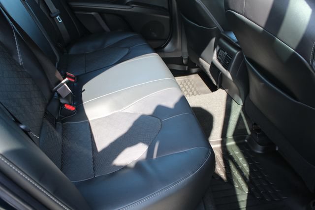 Used 2021 Toyota Camry XSE FWD image 25