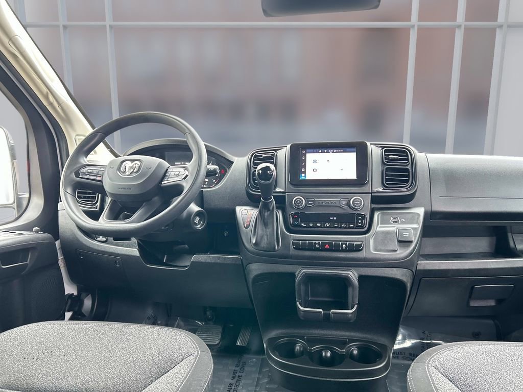 Used 2025 RAM ProMaster 2500 w/ Convenience Group image 14