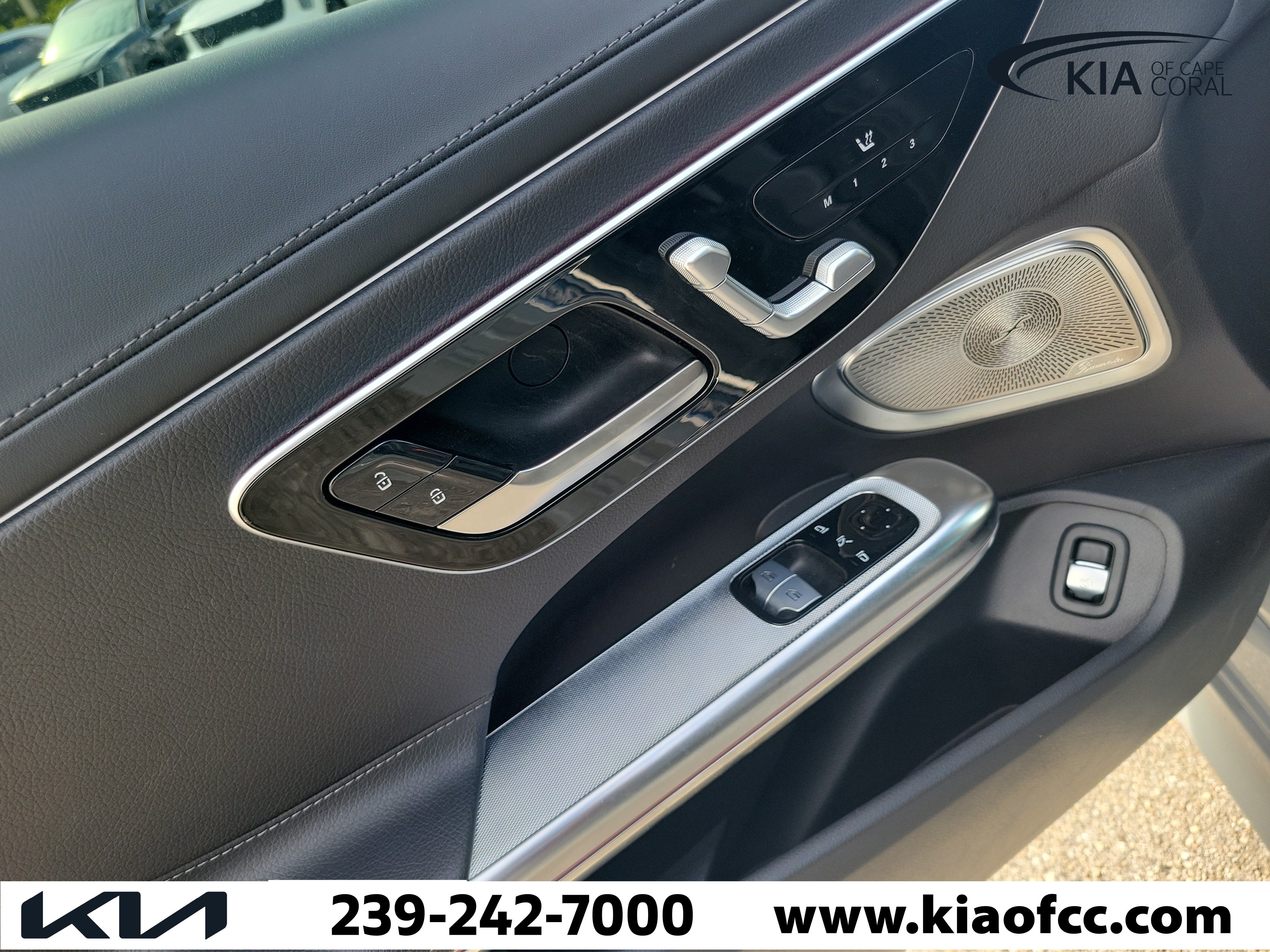 Used 2024 Mercedes-Benz CLE 300 4MATIC Coupe image 13