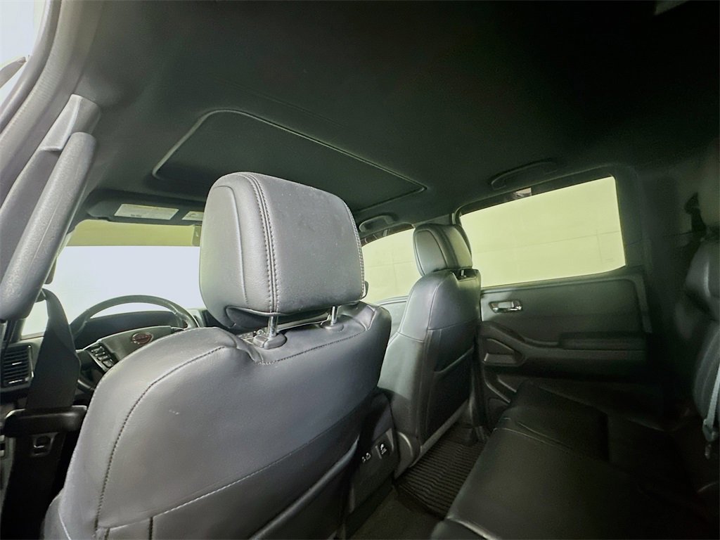 Used 2022 Nissan Frontier PRO-4X w/ Pro-4X Premium Package image 13