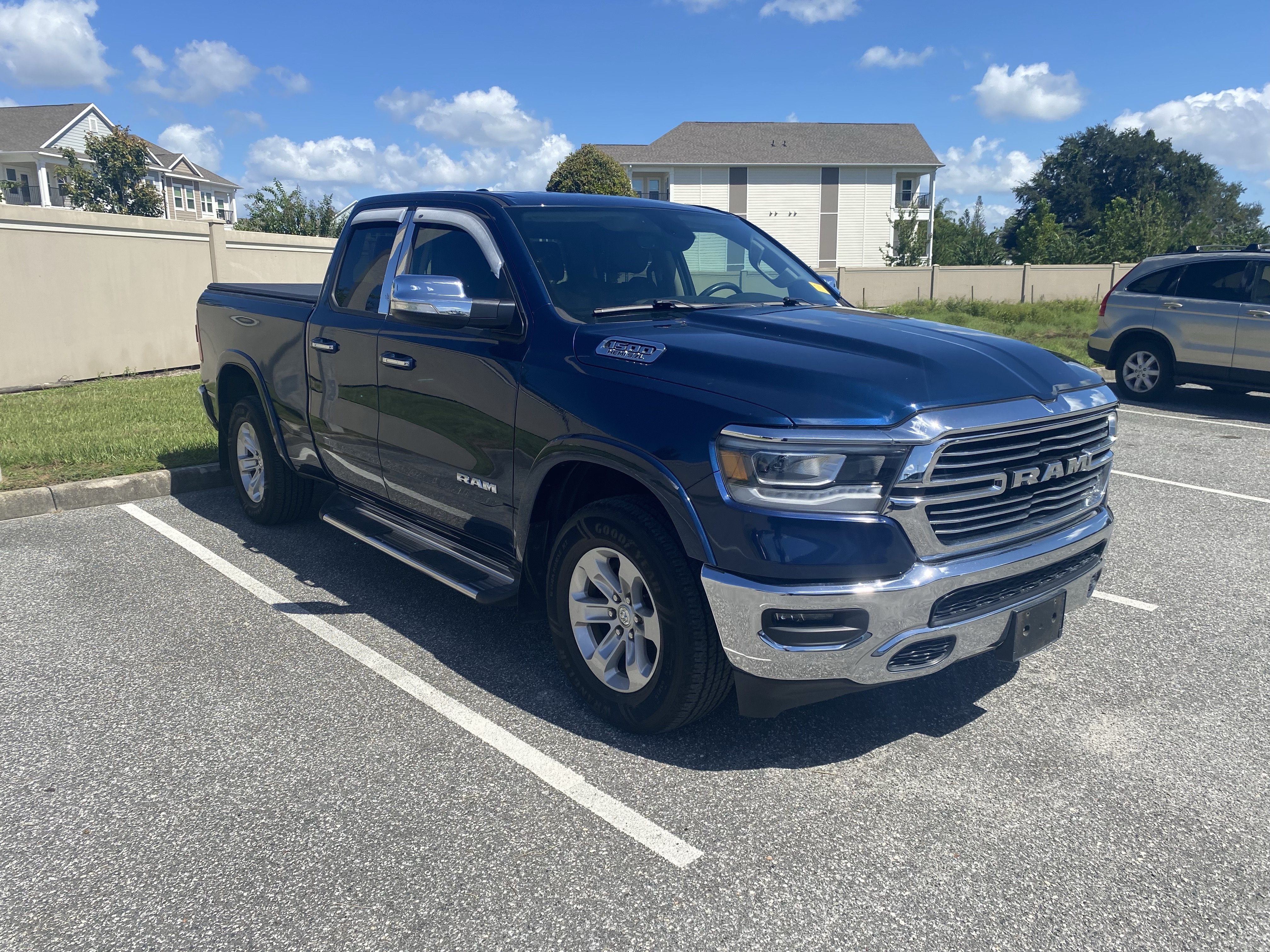 Used 2020 RAM 1500 Laramie AWD/4WD image 15