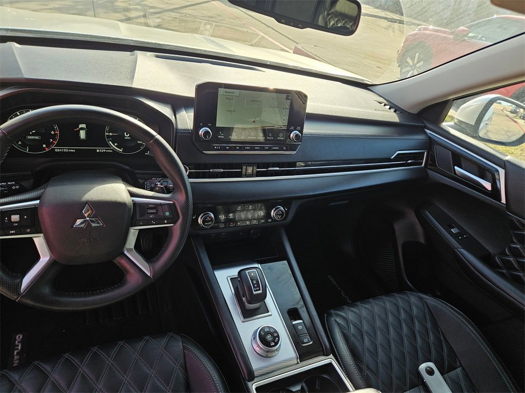 Used 2024 Mitsubishi Outlander SEL image 16