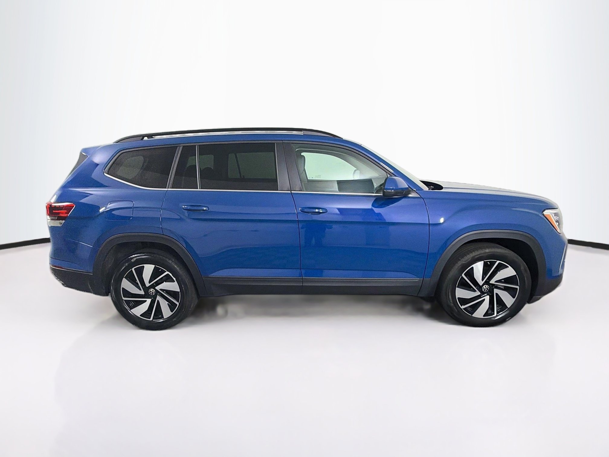 Used 2026 Volkswagen Atlas SE FWD image 10