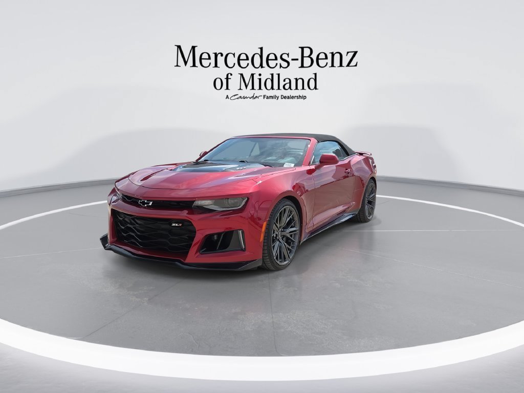 Used 2021 Chevrolet Camaro ZL1 w/ LPO, ZL1 Protection Package RWD image 4