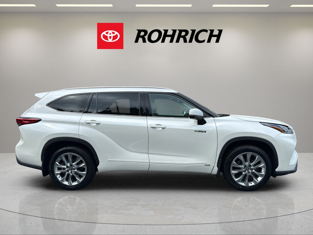Used 2021 Toyota Highlander Limited AWD/4WD image 7