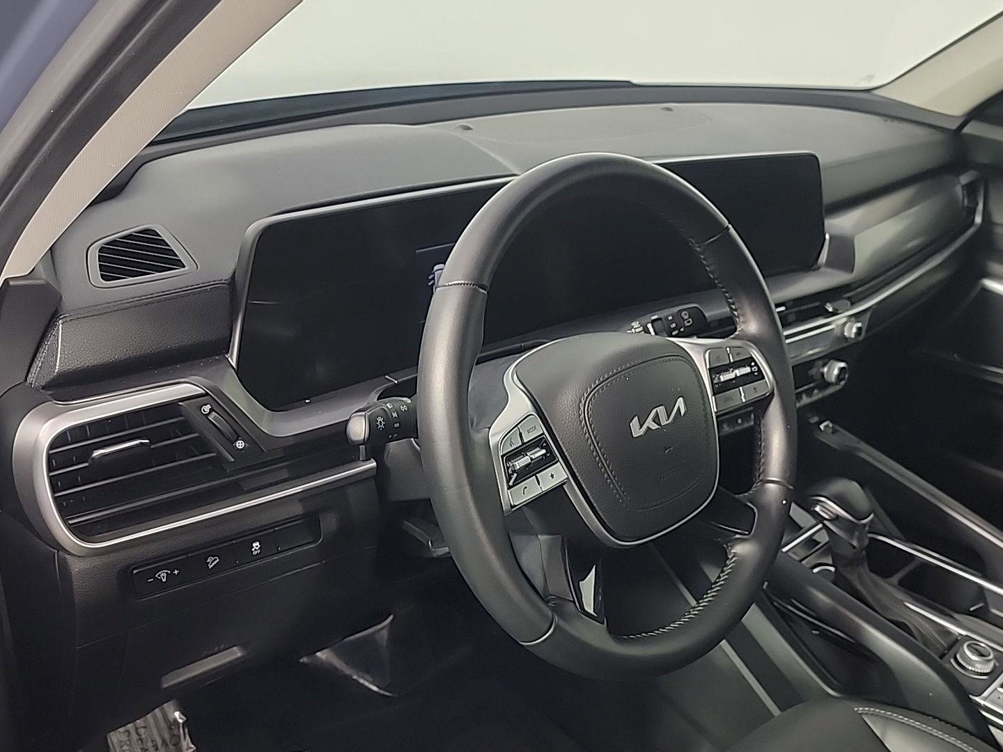 Used 2023 Kia Telluride S w/ S Sunroof Package image 16