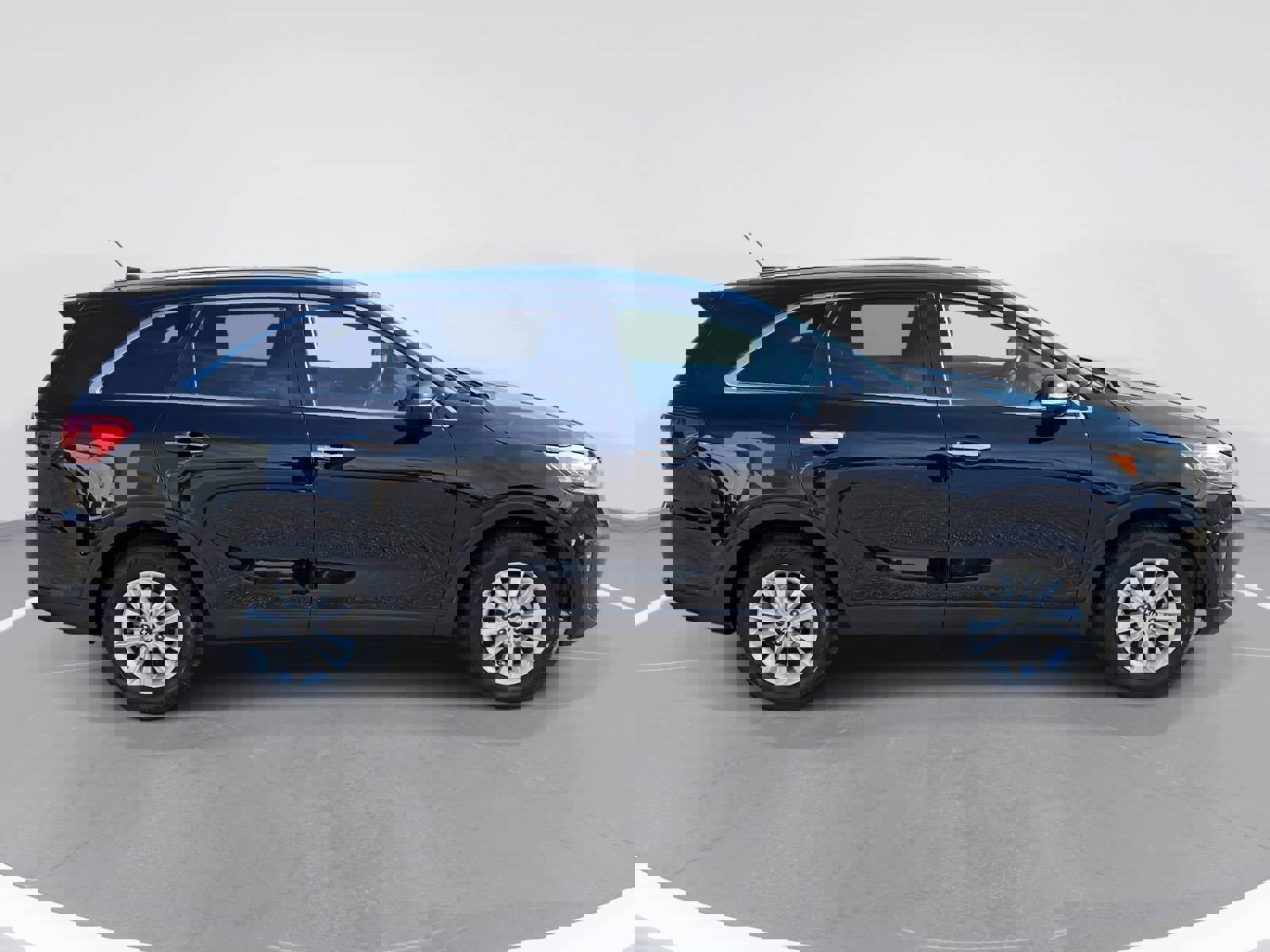 Used 2019 Kia Sorento L image 4