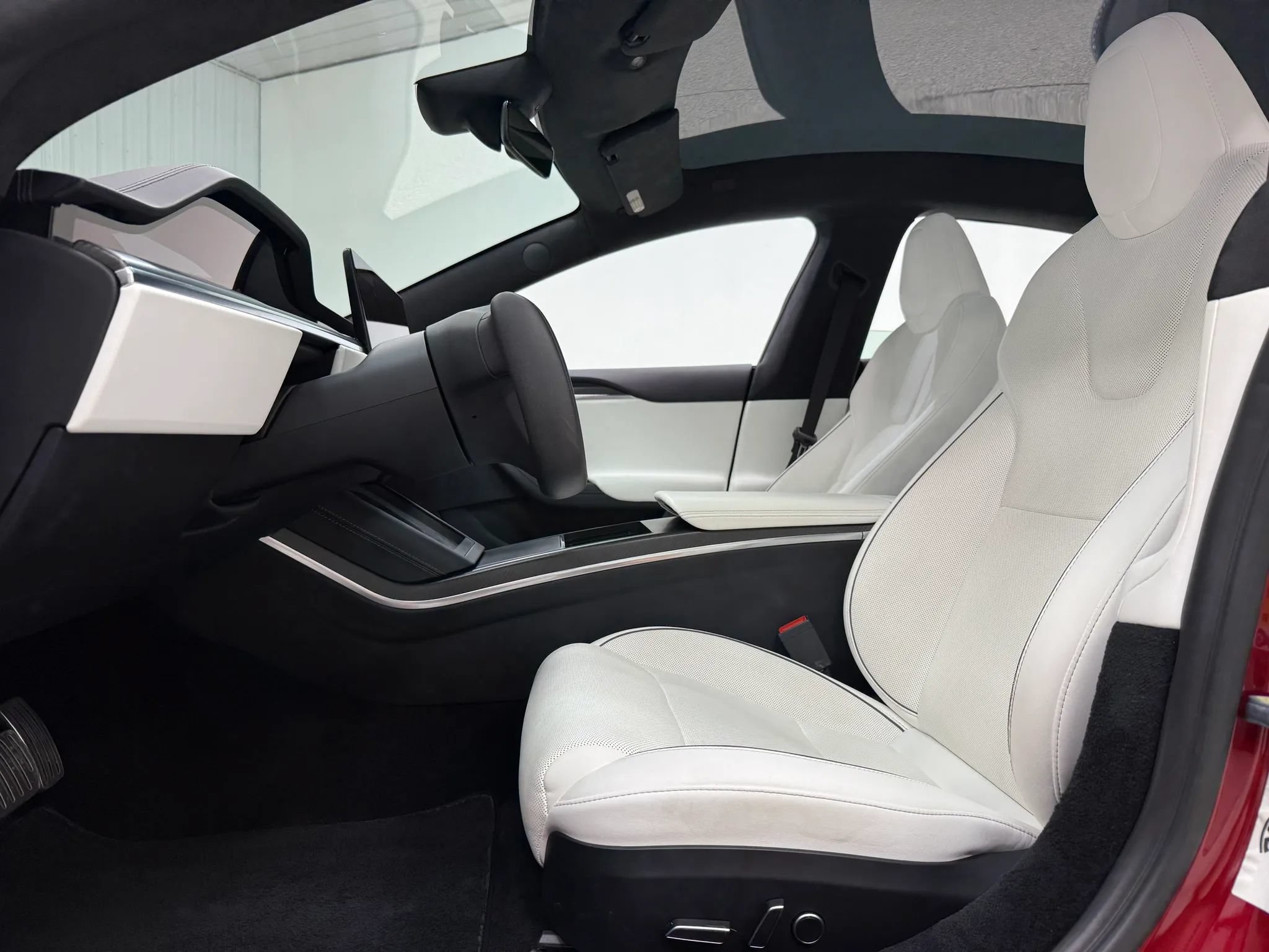 Used 2023 Tesla Model S Plaid AWD/4WD image 15