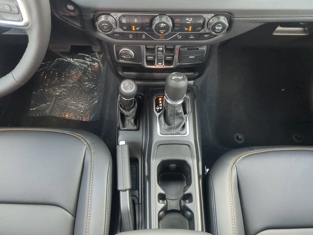 New 2026 Jeep Wrangler Unlimited Sahara AWD/4WD image 21