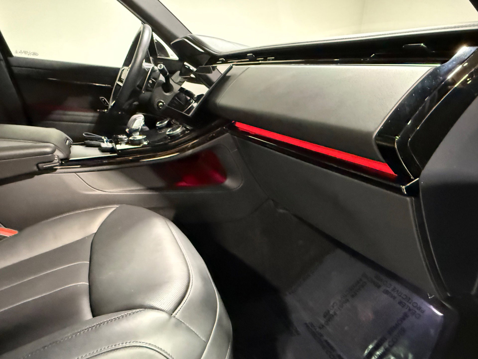 Used 2023 Land Rover Range Rover Sport SE image 45