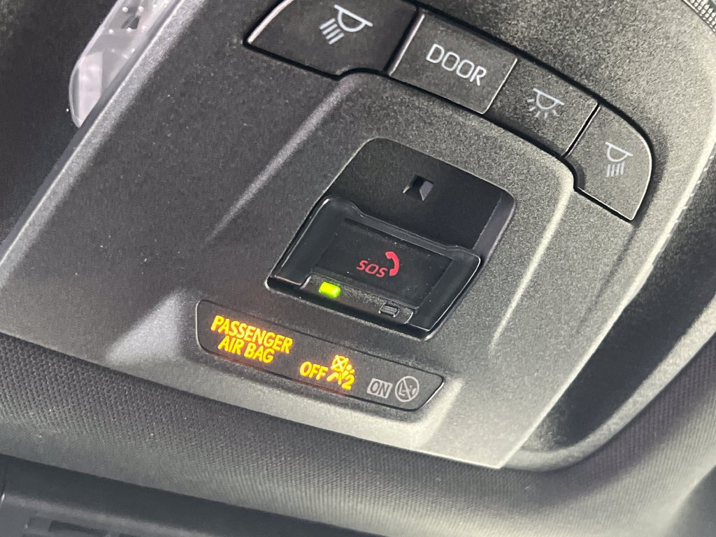 Used 2023 Subaru Solterra AWD image 32