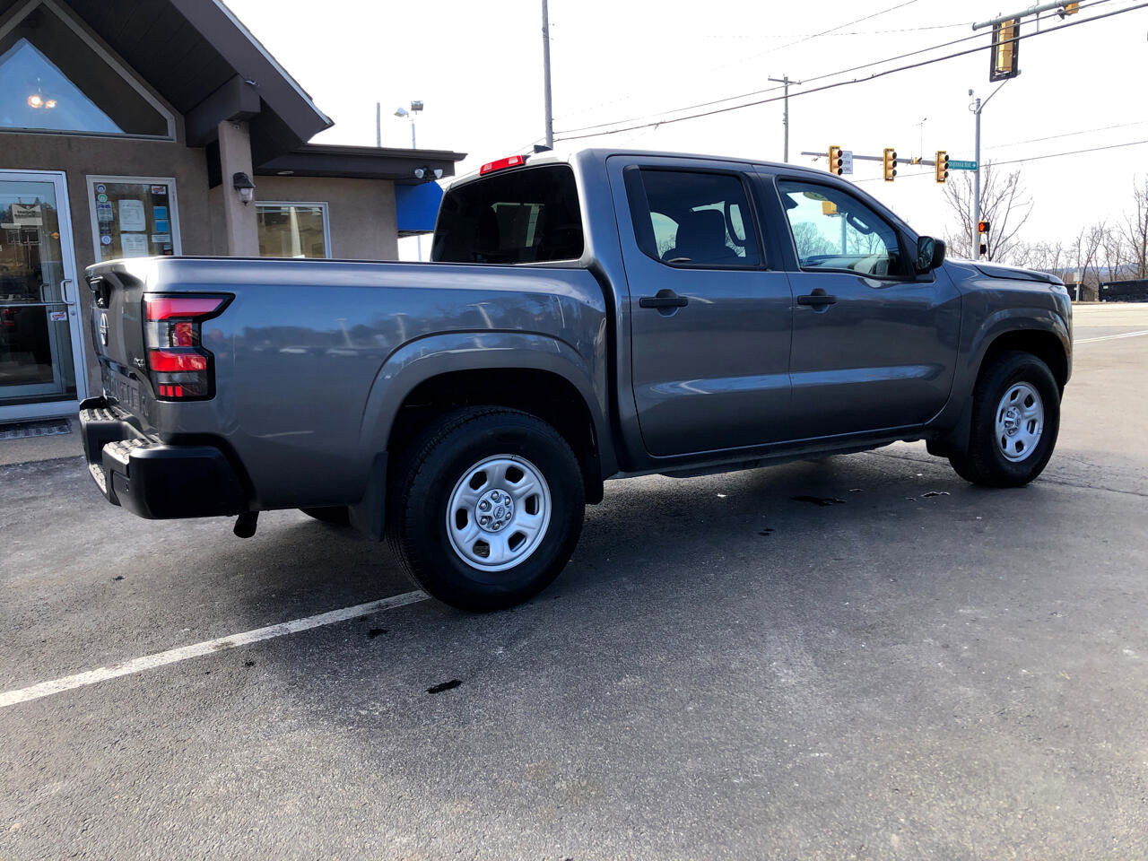 Used 2023 Nissan Frontier S w/ Technology Package image 4