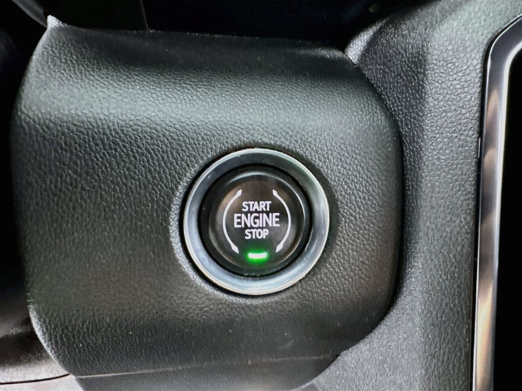 Used 2025 GMC Acadia AT4 w/ Luxury Package AWD/4WD image 19