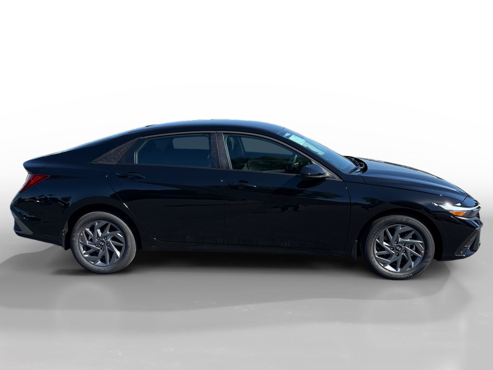 New 2026 Hyundai Elantra Hybrid FWD image 6