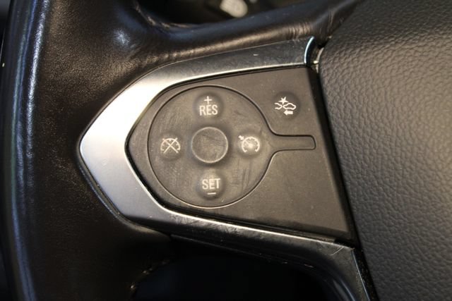 Used 2022 Chevrolet Traverse LT AWD/4WD image 17