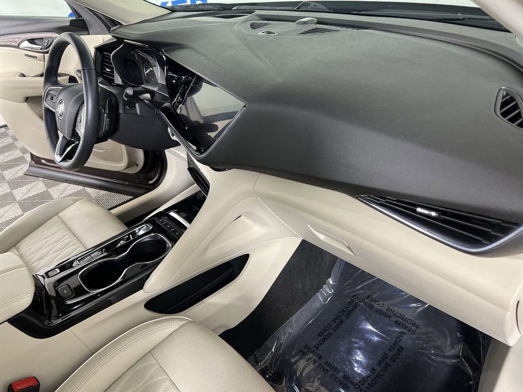 Certified 2023 Buick Envision Avenir AWD/4WD image 30