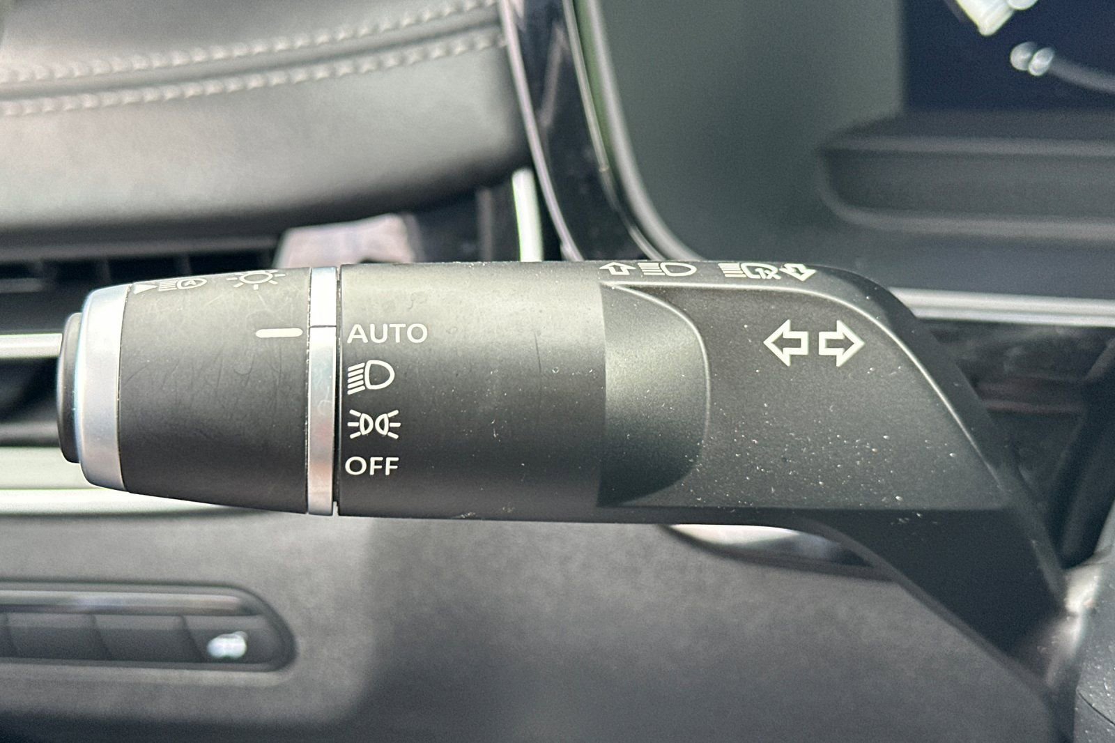 Certified 2025 INFINITI QX60 Luxe w/ Black Edition image 39