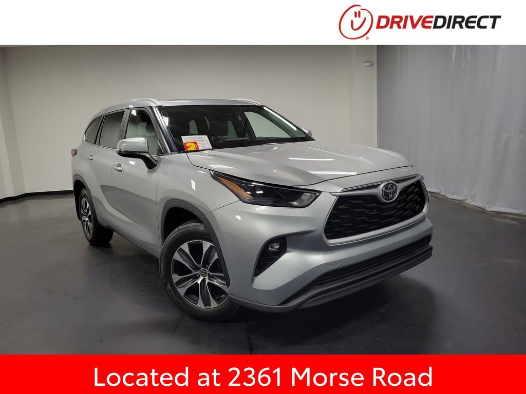 Used 2023 Toyota Highlander XLE