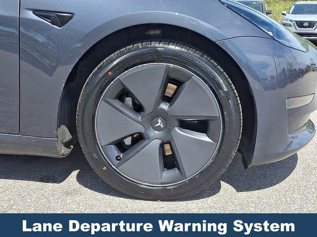 Used 2021 Tesla Model 3 Standard Range Plus image 10