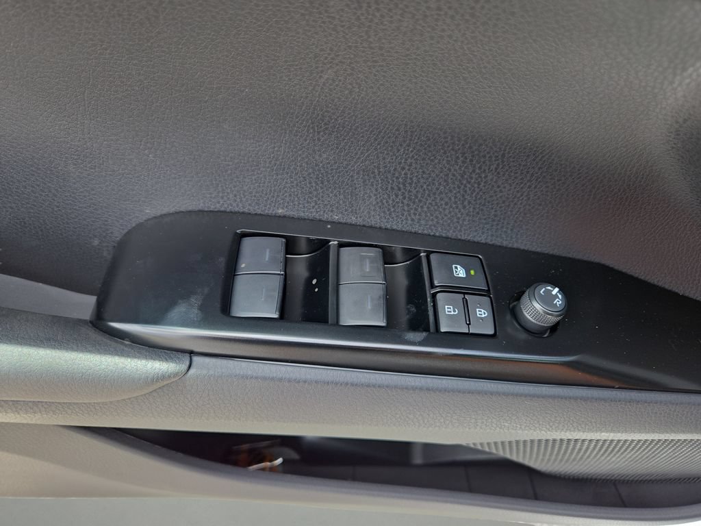 New 2026 Toyota Camry SE w/ Multimedia Upgrade Package FWD image 25