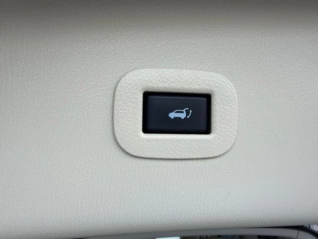 Used 2022 INFINITI QX80 Luxe w/ Cargo Package AWD/4WD image 17