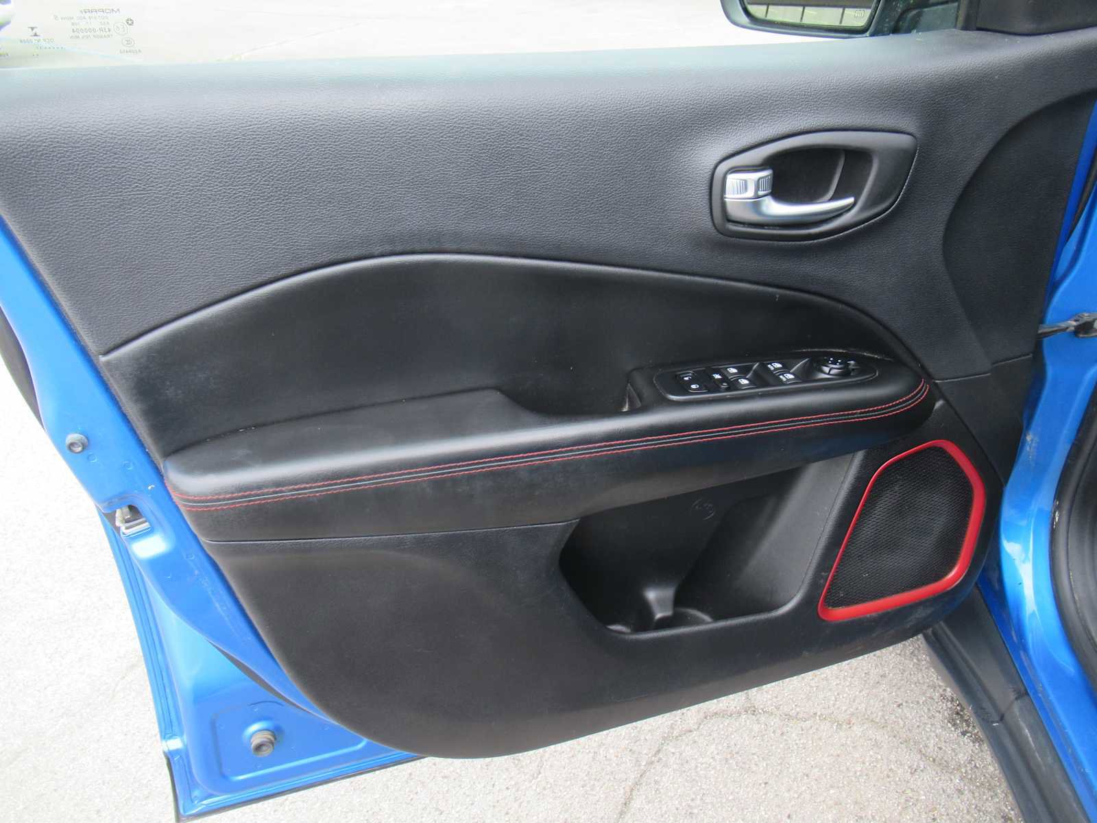 Used 2017 Jeep Compass Trailhawk w/ Popular Equipment Group image 14