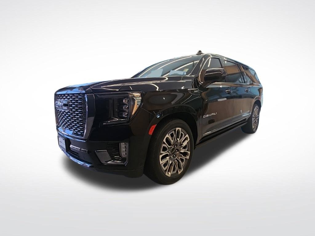 Used 2023 GMC Yukon XL Denali Ultimate AWD/4WD image 8