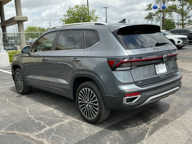 New 2026 Volkswagen Taos SE FWD image 5