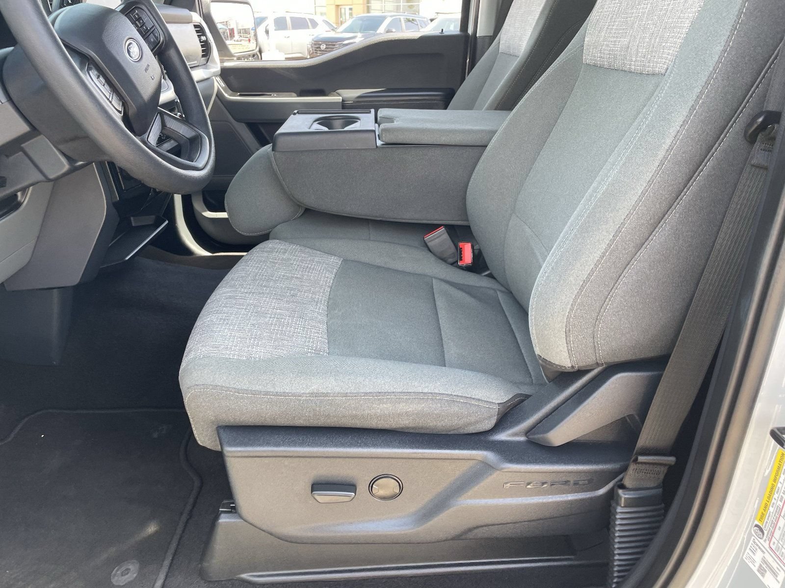 Used 2023 Ford F150 XLT AWD/4WD image 19