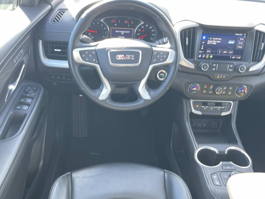 Used 2023 GMC Terrain SLT w/ Tech Package image 14