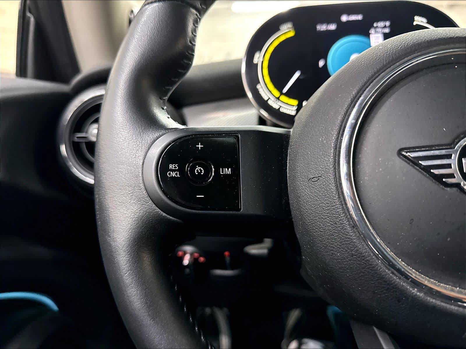 Used 2024 MINI Cooper SE FWD image 20
