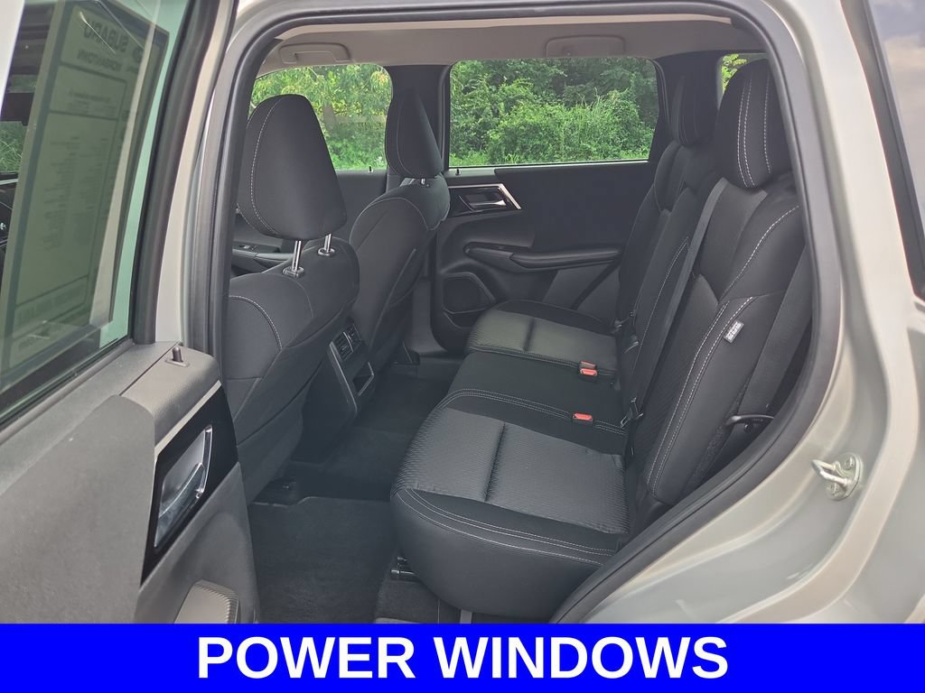 Used 2022 Mitsubishi Outlander ES AWD/4WD image 16