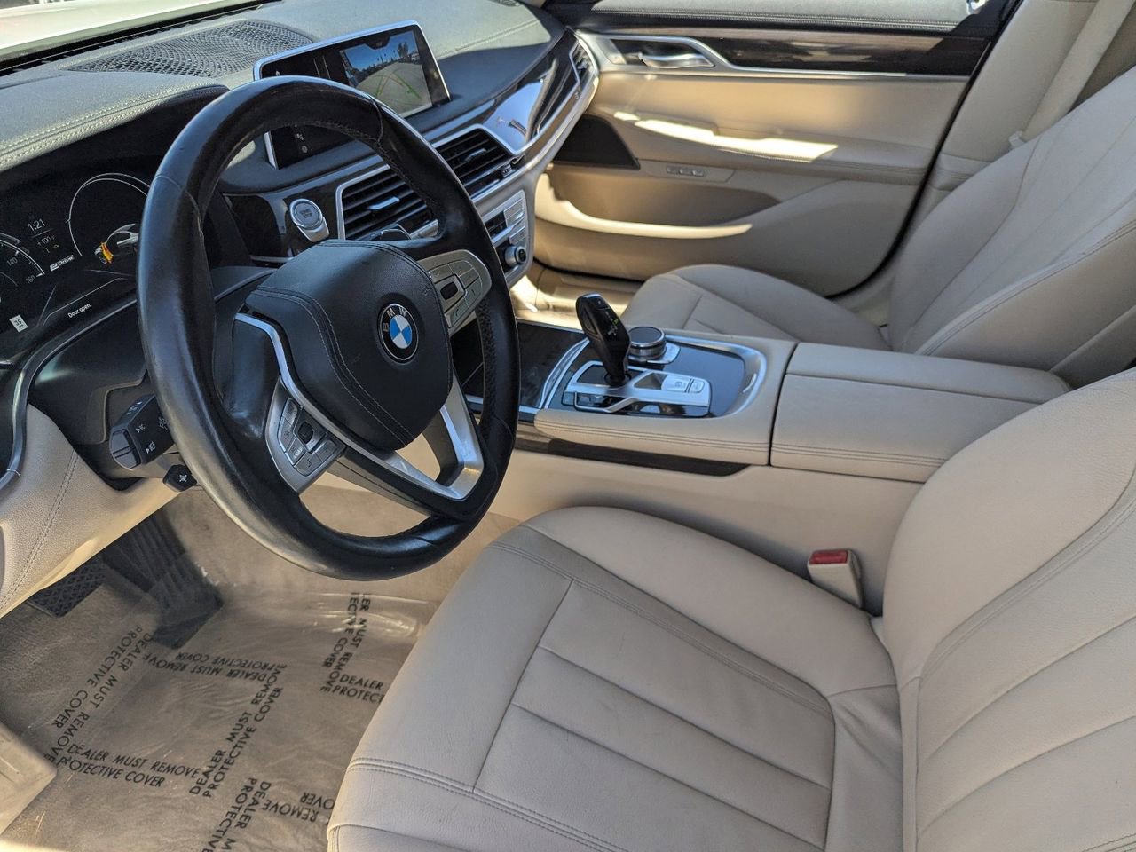 Used 2018 BMW 740e xDrive w/ Driver Assistance Package AWD/4WD image 19