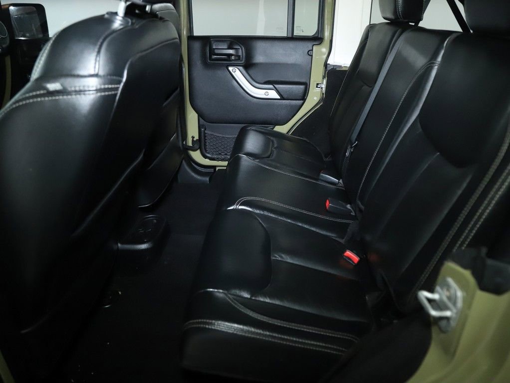 Used 2013 Jeep Wrangler Unlimited Sahara w/ Connectivity Group image 15