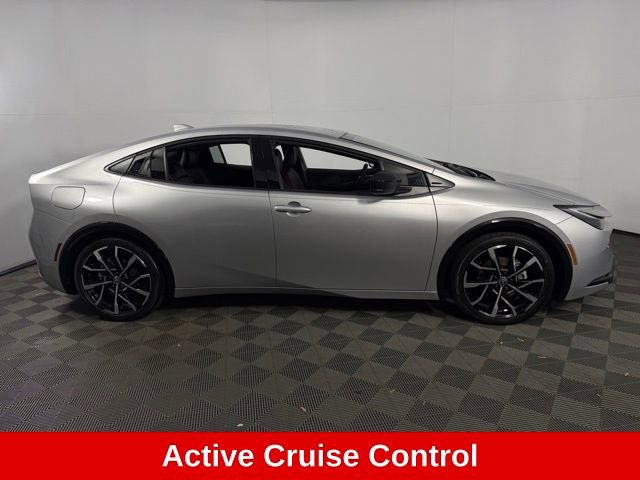 Used 2025 Toyota Prius Plug-In Hybrid image 10